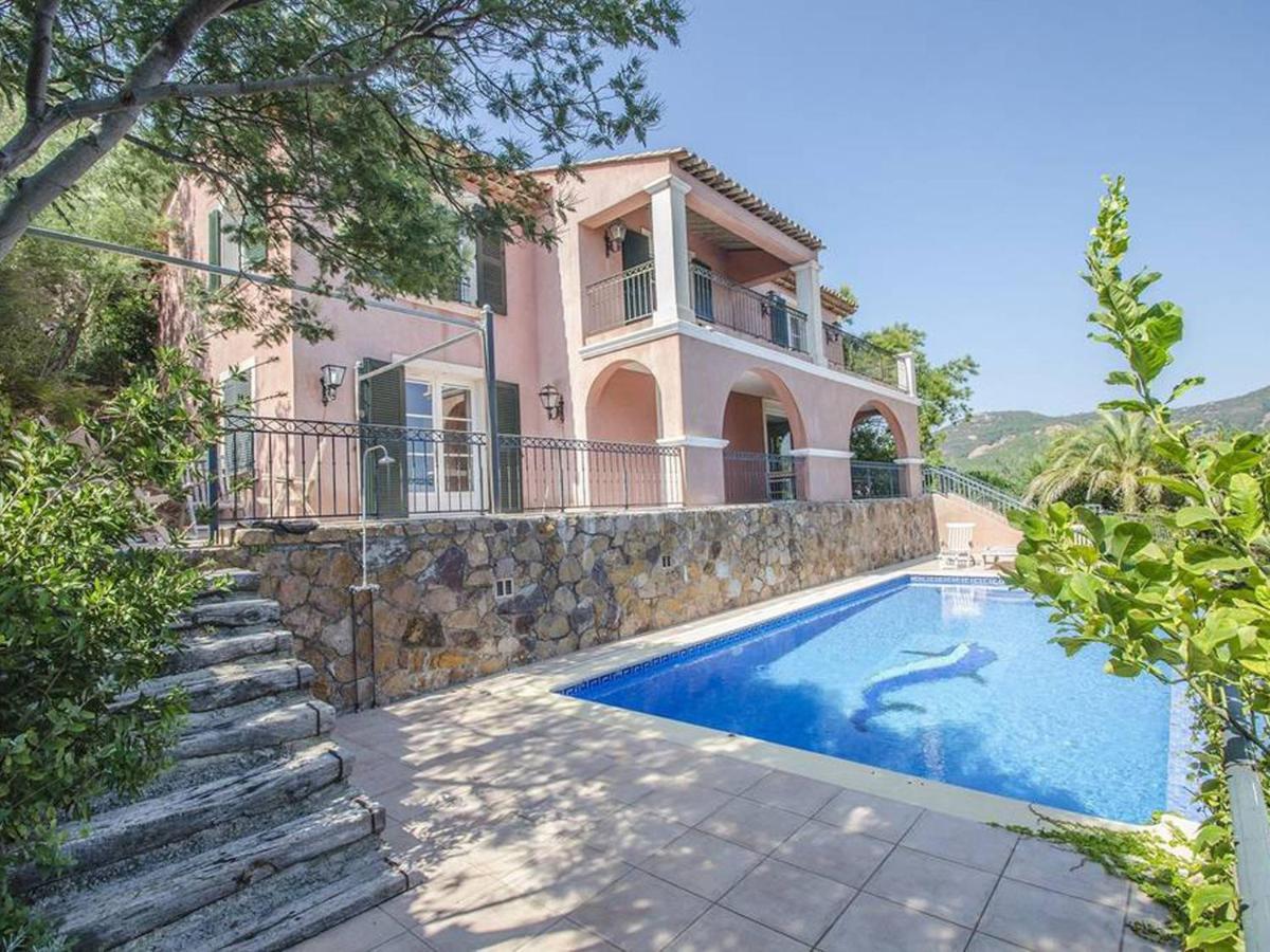 Villa In Antheor With Private Swimming Pool Saint-Raphaël Extérieur photo